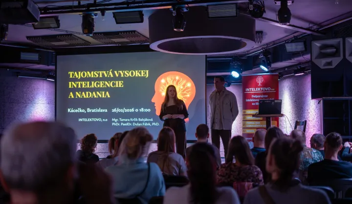 Prednáška a spoločné posedenie